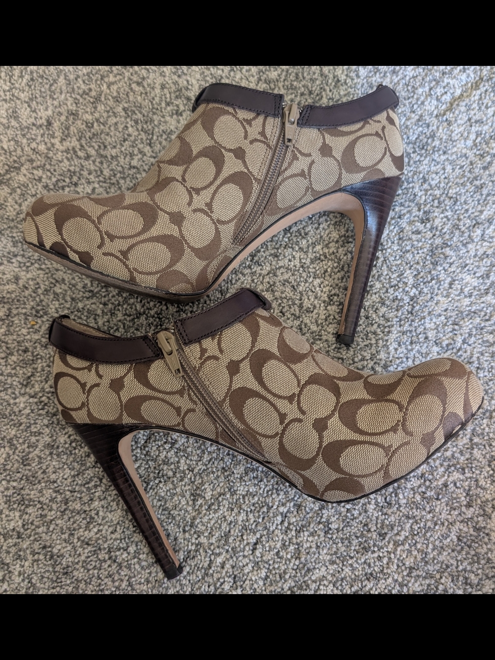 Coach Tan/Brown Womens High Heel Booties Delilah Khaki 9 M In Original Box A7037 - Picture 8 of 13